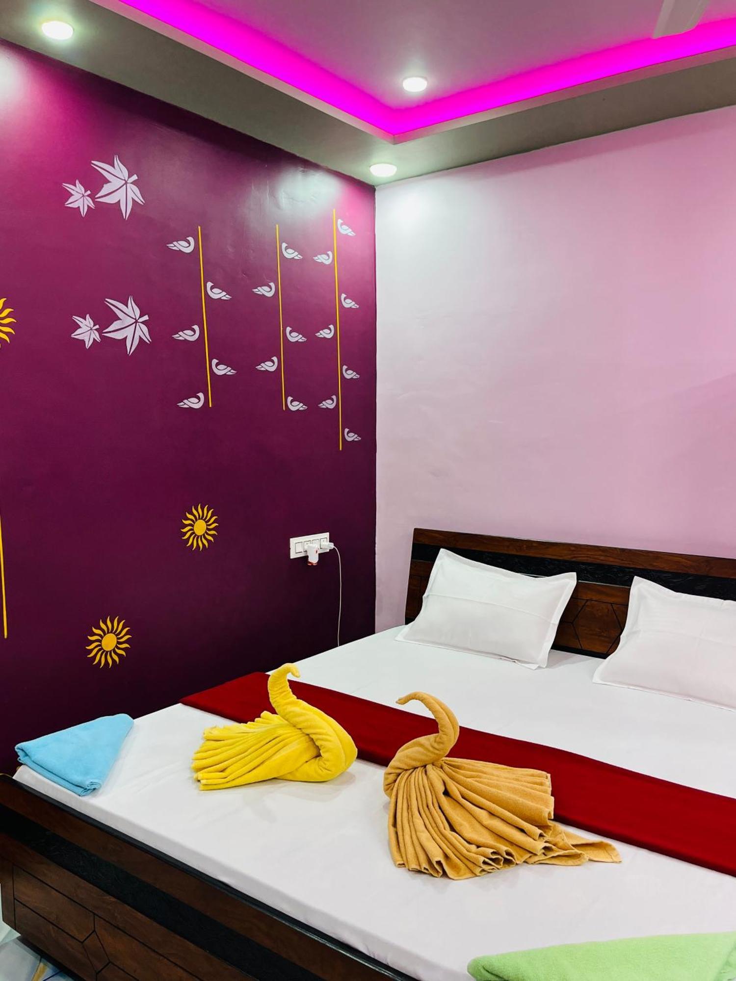 Kamdhenu Home Stay Garudeshwar 外观 照片