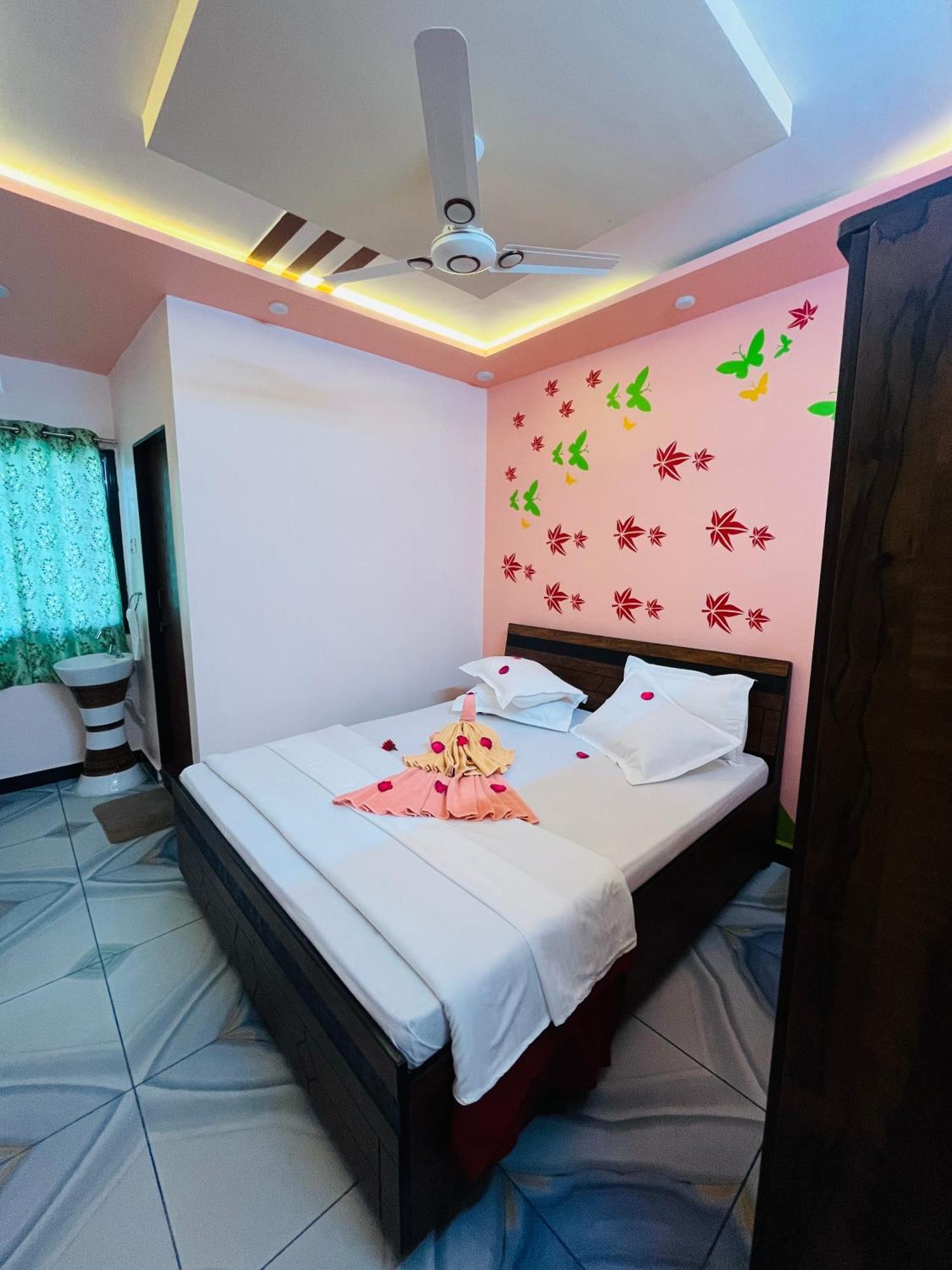 Kamdhenu Home Stay Garudeshwar 外观 照片