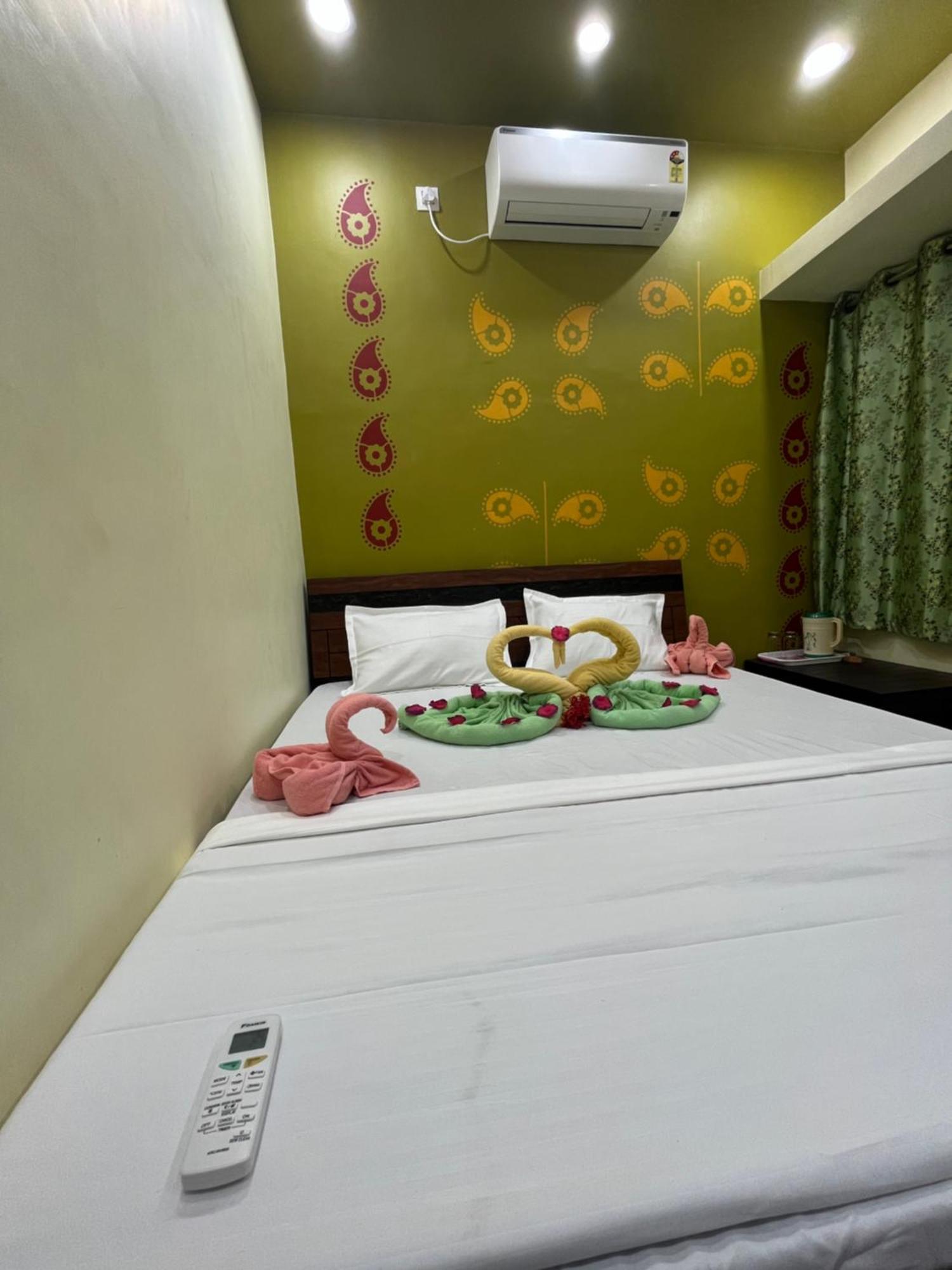 Kamdhenu Home Stay Garudeshwar 外观 照片