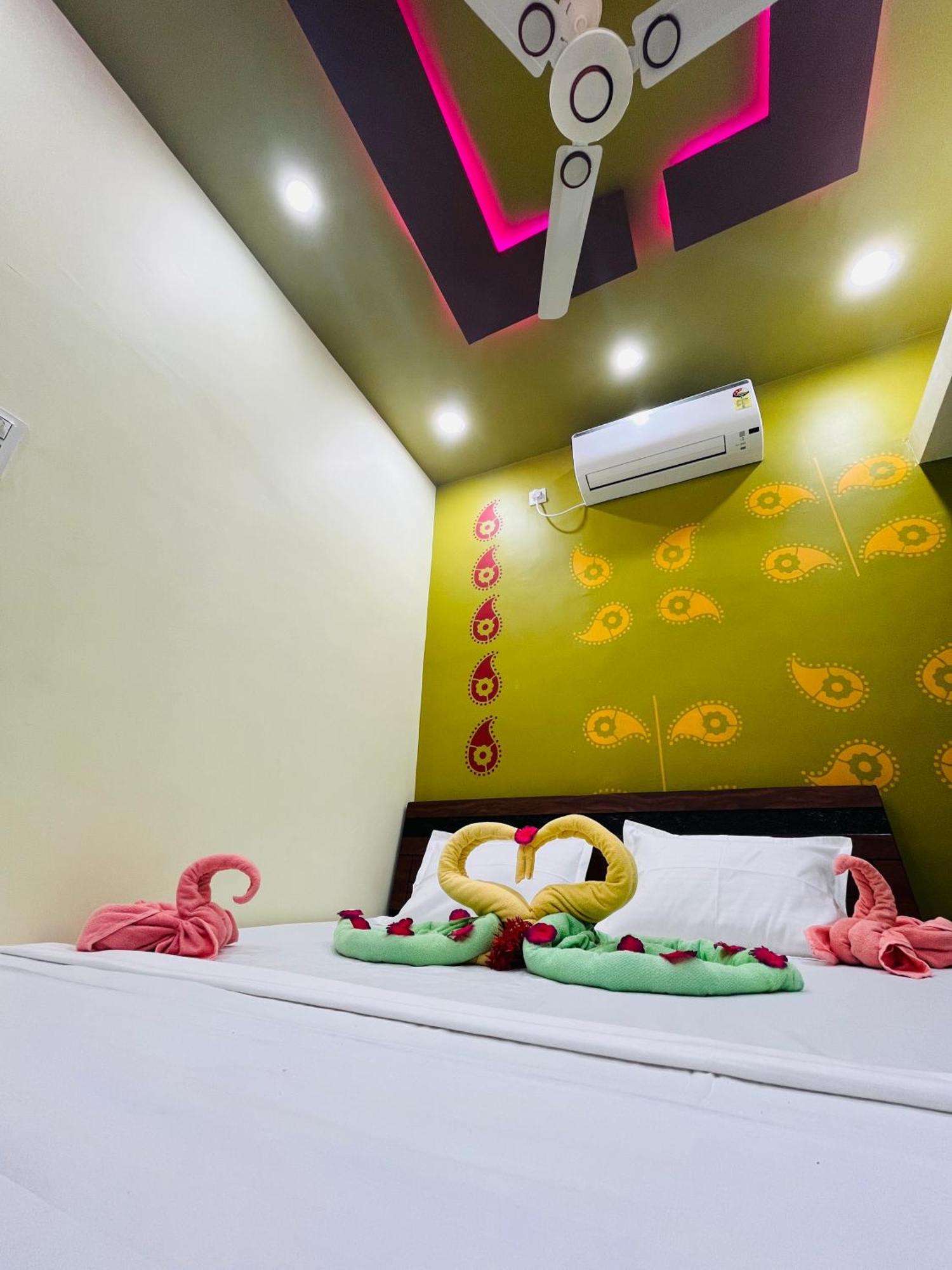 Kamdhenu Home Stay Garudeshwar 外观 照片