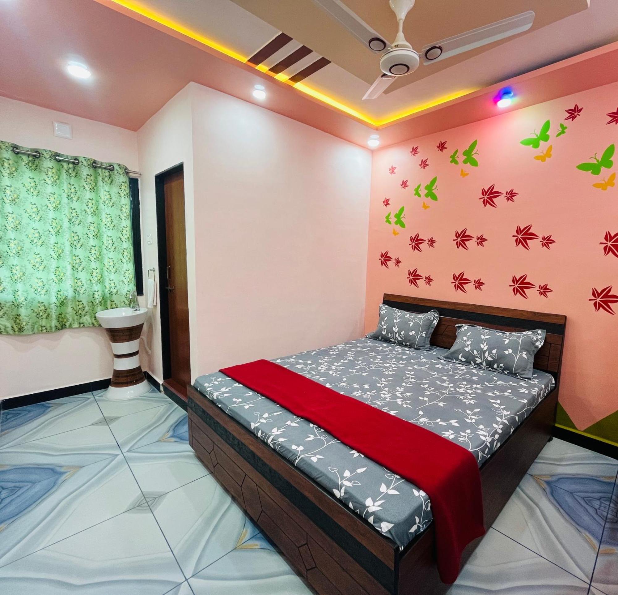 Kamdhenu Home Stay Garudeshwar 外观 照片
