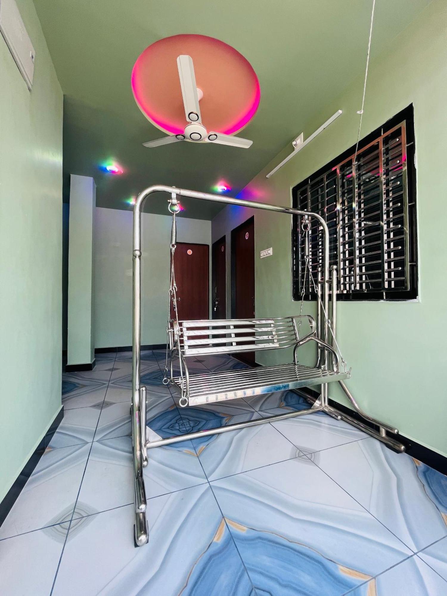 Kamdhenu Home Stay Garudeshwar 外观 照片