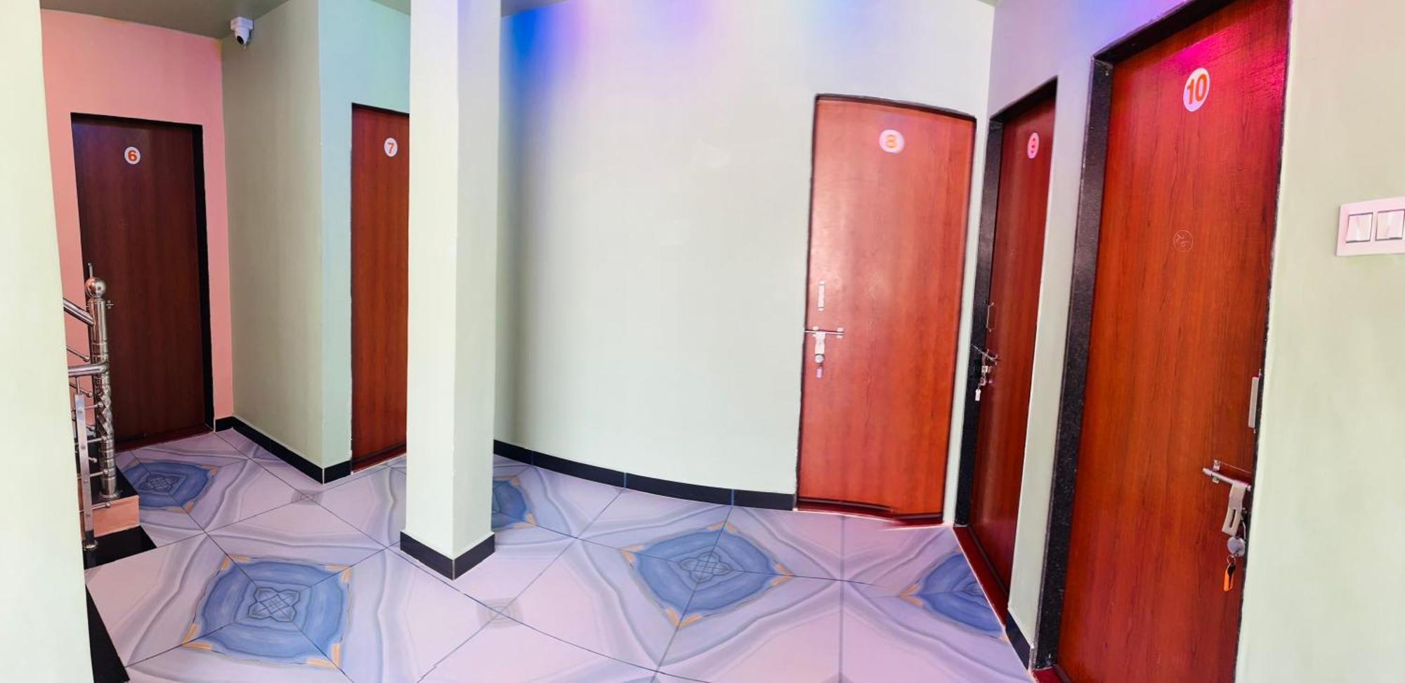 Kamdhenu Home Stay Garudeshwar 外观 照片