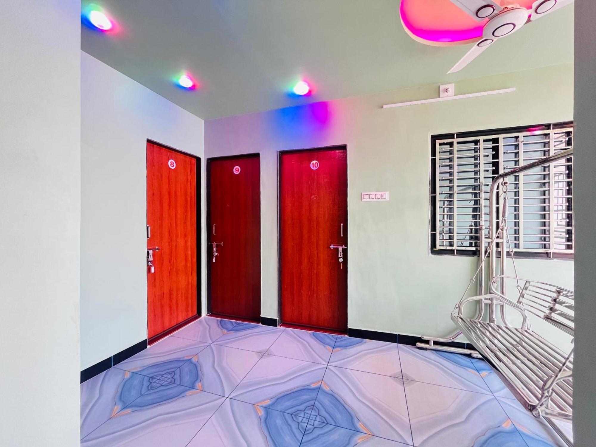 Kamdhenu Home Stay Garudeshwar 外观 照片